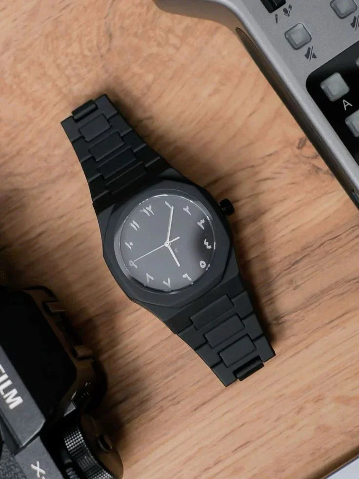 Black Aura Quartz Watch – Stylish Analog Watch for Men & Boys - NexaNest